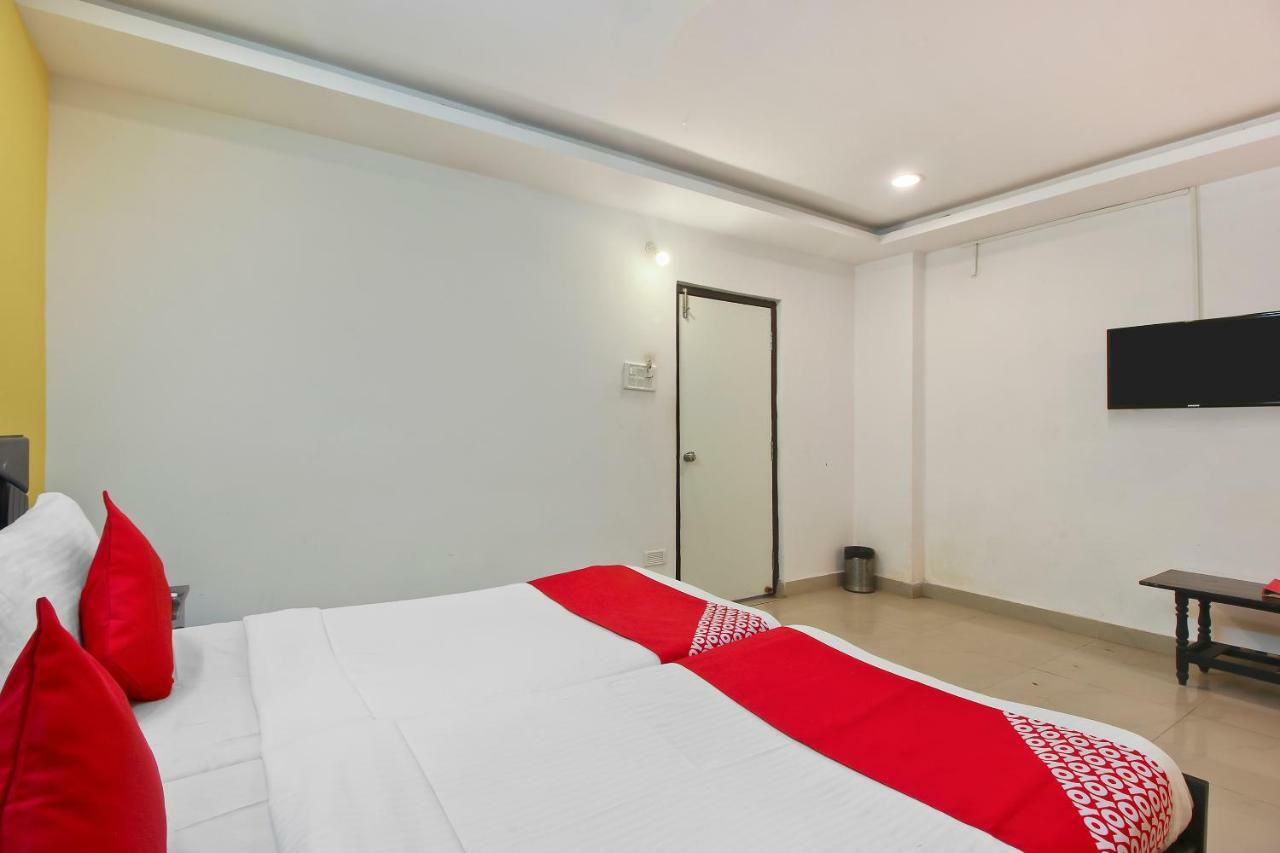 Hotel Oyo Flagship 463 Banjara Hills à Haïdarabad Extérieur photo
